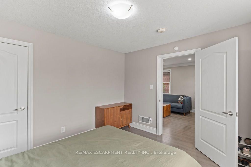 340 Upper Gage Avenue • Hamilton, ON photo 17