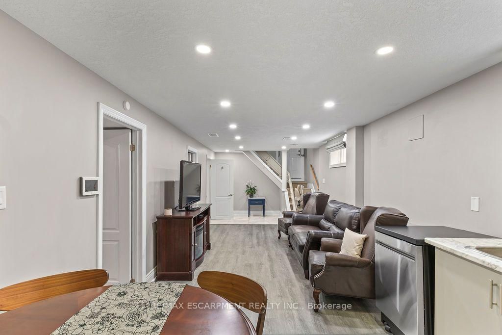 340 Upper Gage Avenue • Hamilton, ON photo 28