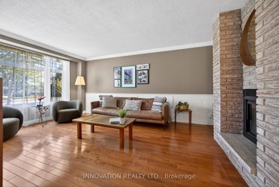 5558 South Island Park Drive • Ottawa, ON photo 9