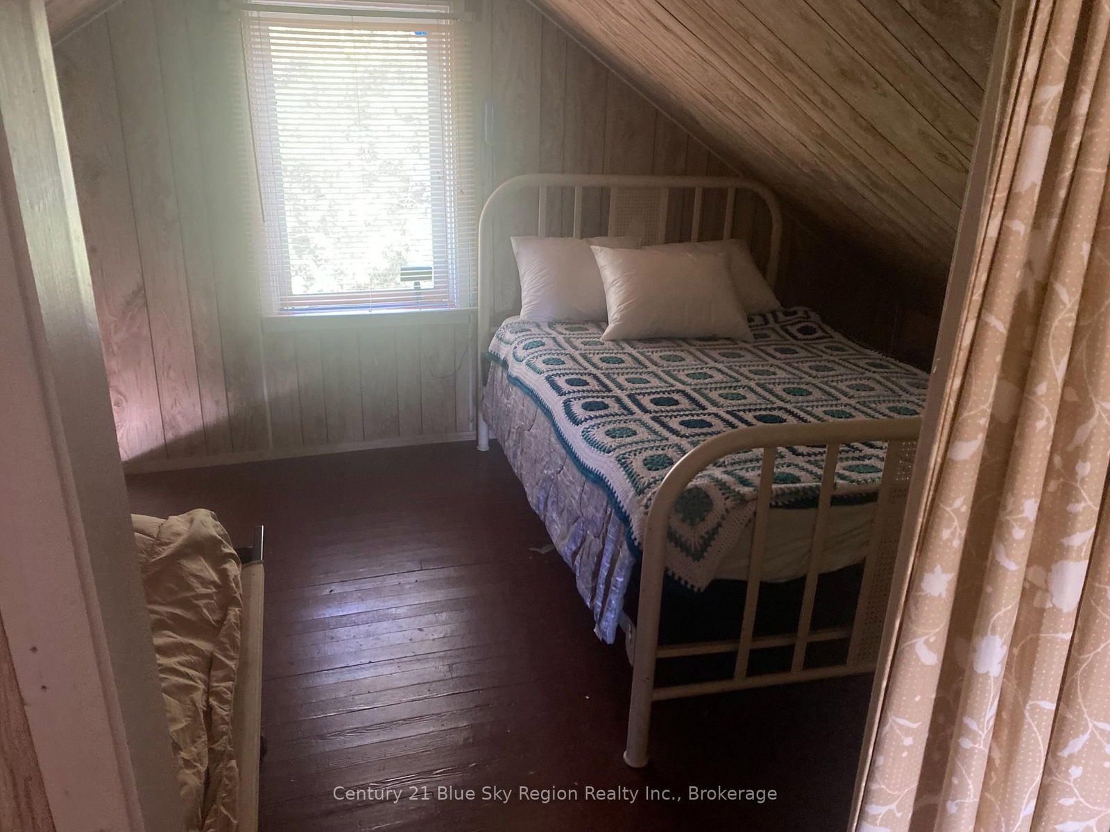 44 Island • Temagami, ON photo 14