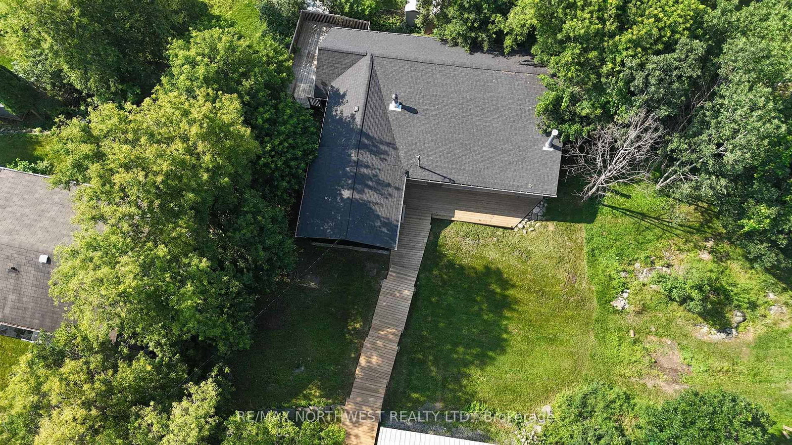 715 St Clair • Kenora, ON photo 32