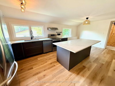 715 St Clair • Kenora, ON photo 9