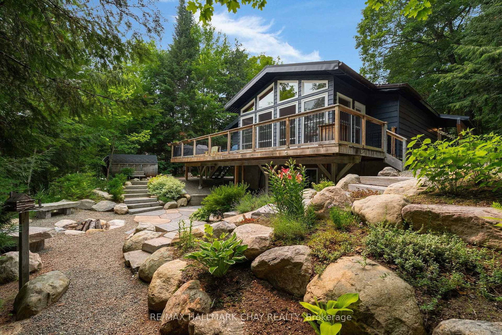 1315 Wolf, Algonquin Highlands, Ontario P0A 1E0