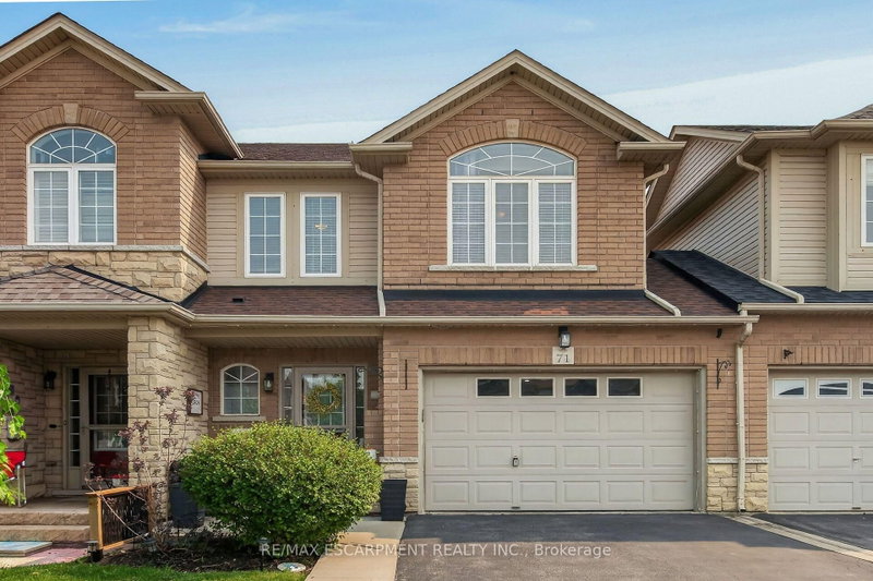 71 Cedarville Dr photo 1