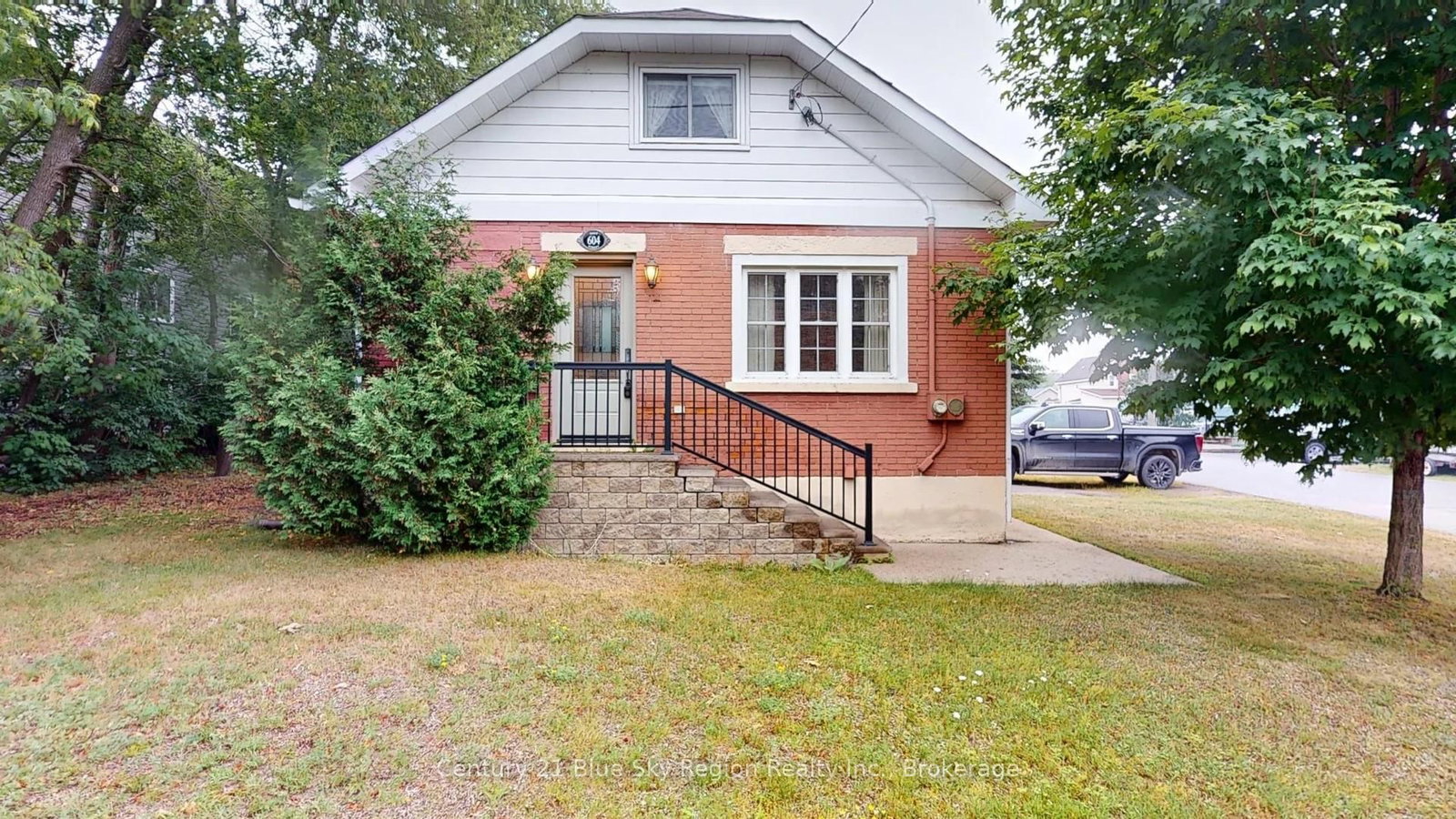 604 Galt Street • North Bay, ON photo 1