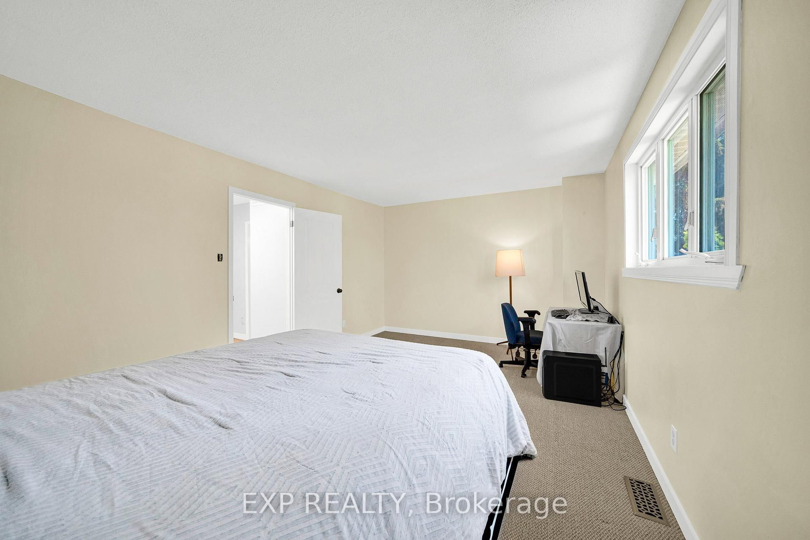 6431 Timothy Court • Orleans, ON photo 18