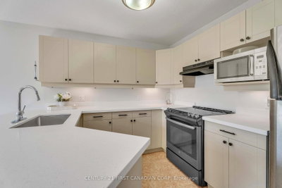 89 Mctaggart Court • London North, ON photo 9