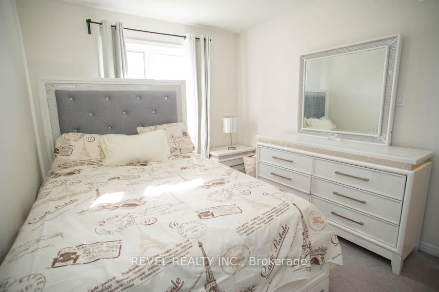 153 English Lane • Brantford, ON photo 13