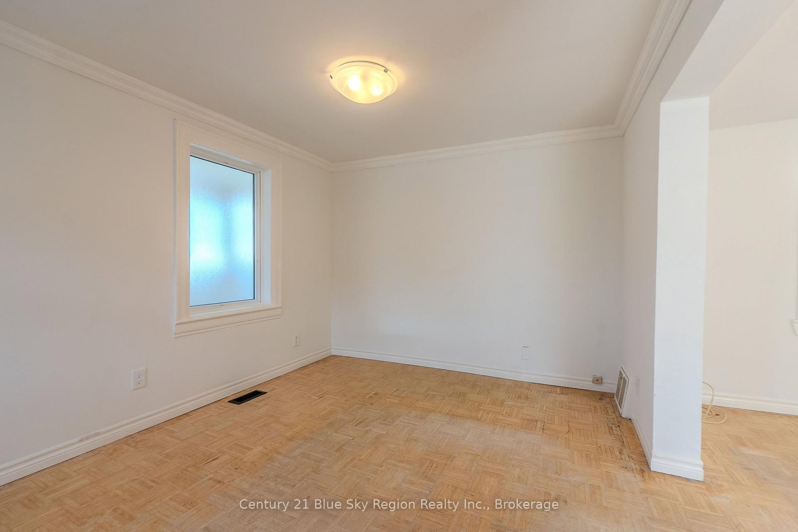 18 Pollard Avenue • North Bay, ON photo 16