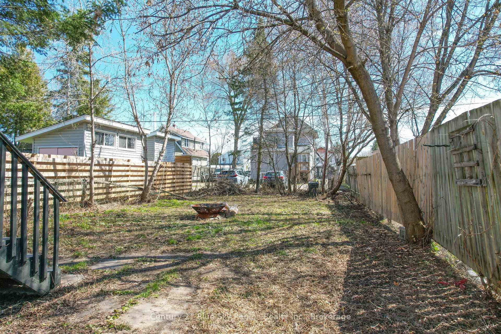 18 Pollard Avenue • North Bay, ON photo 40