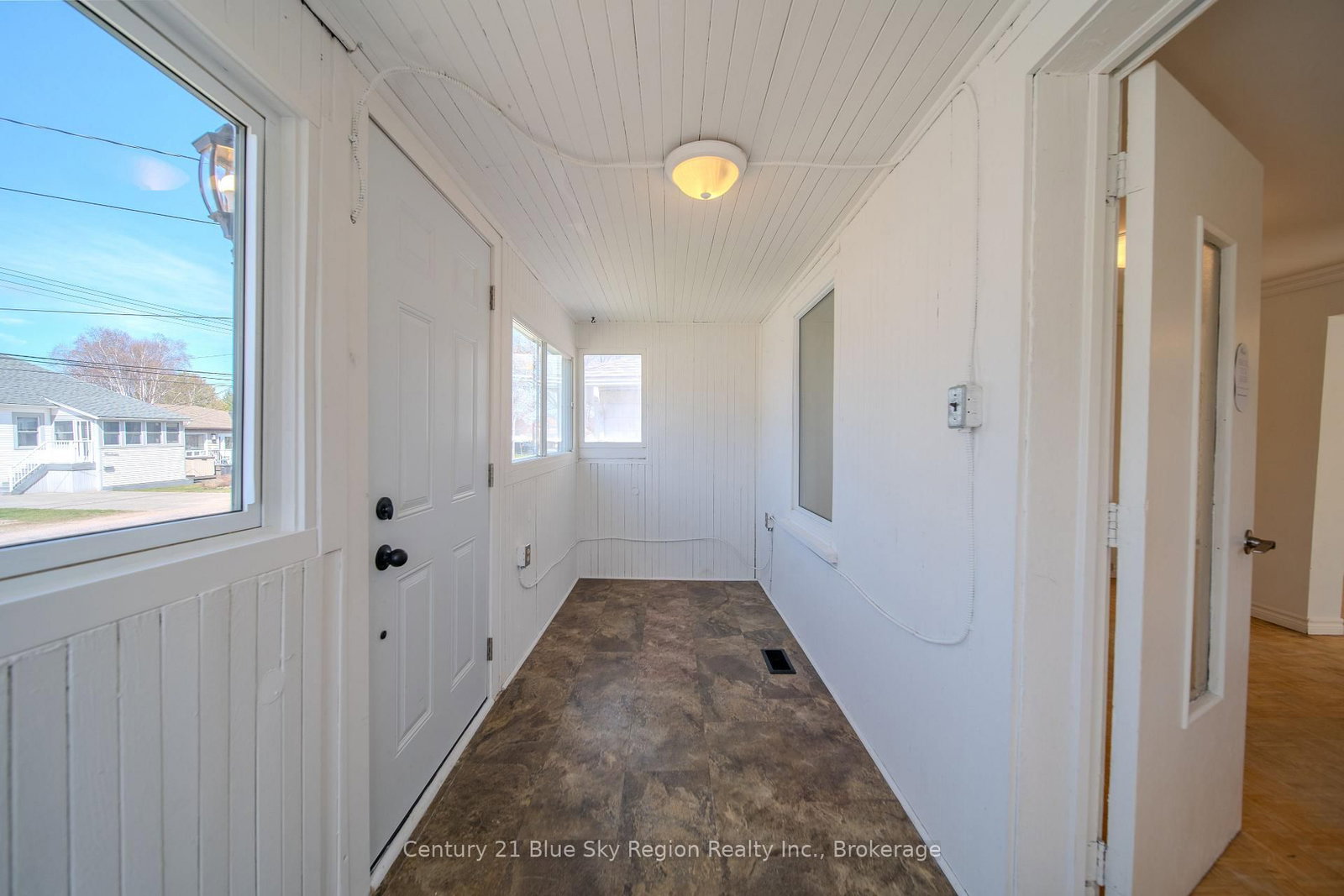 18 Pollard Avenue • North Bay, ON photo 8