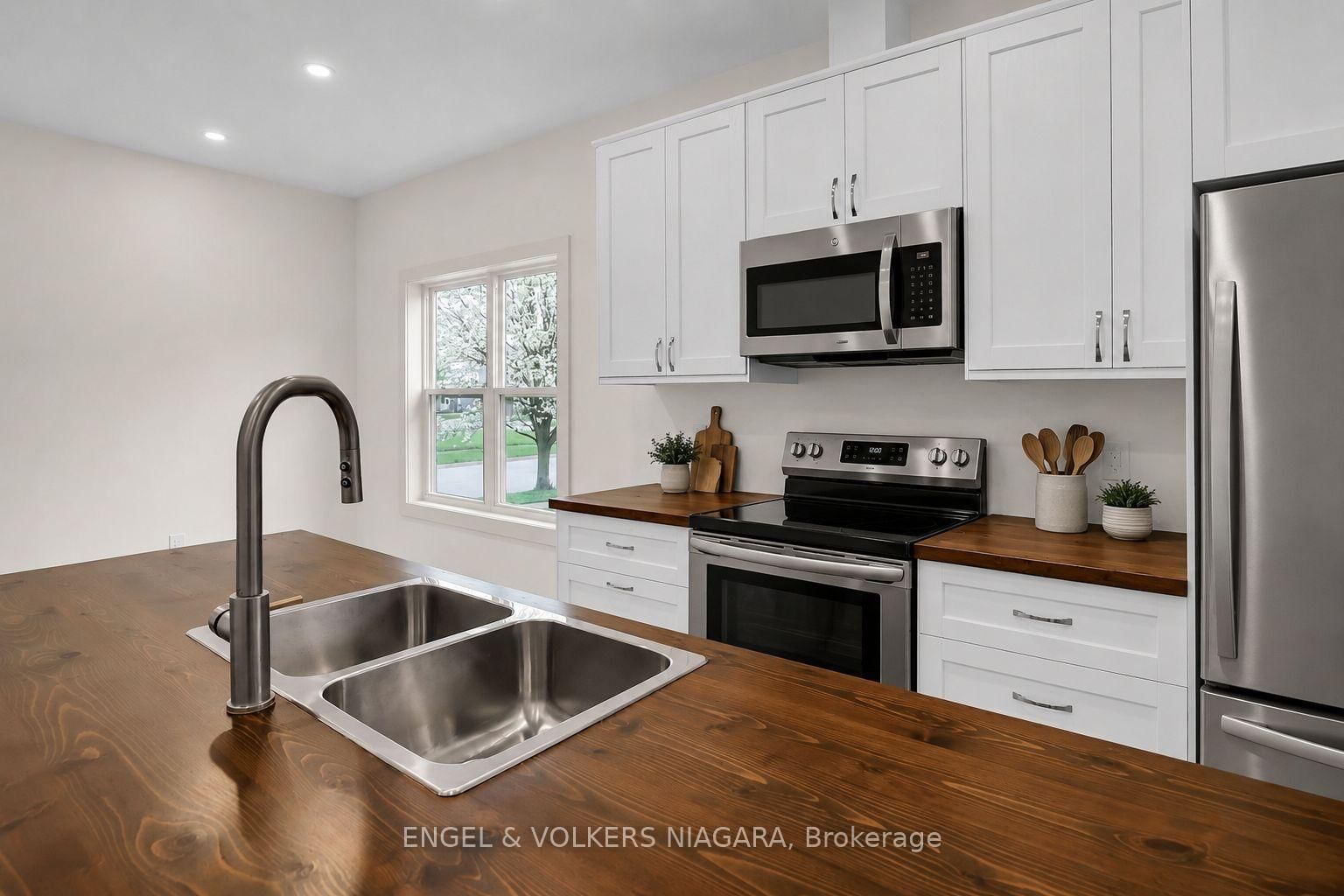 154 Roosevelt Avenue • Welland, ON photo 6