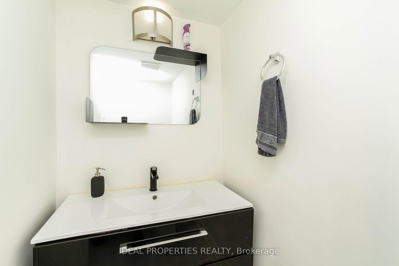 2415 Southvale Crescent • #26 • Ottawa, ON photo 16