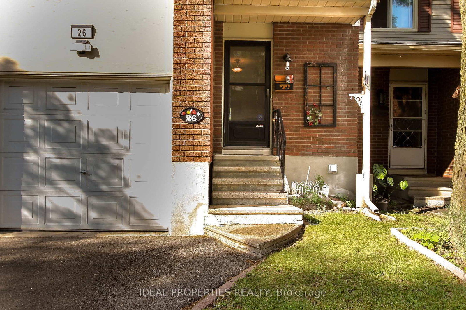 2415 Southvale Crescent • #26 • Ottawa, ON photo 2