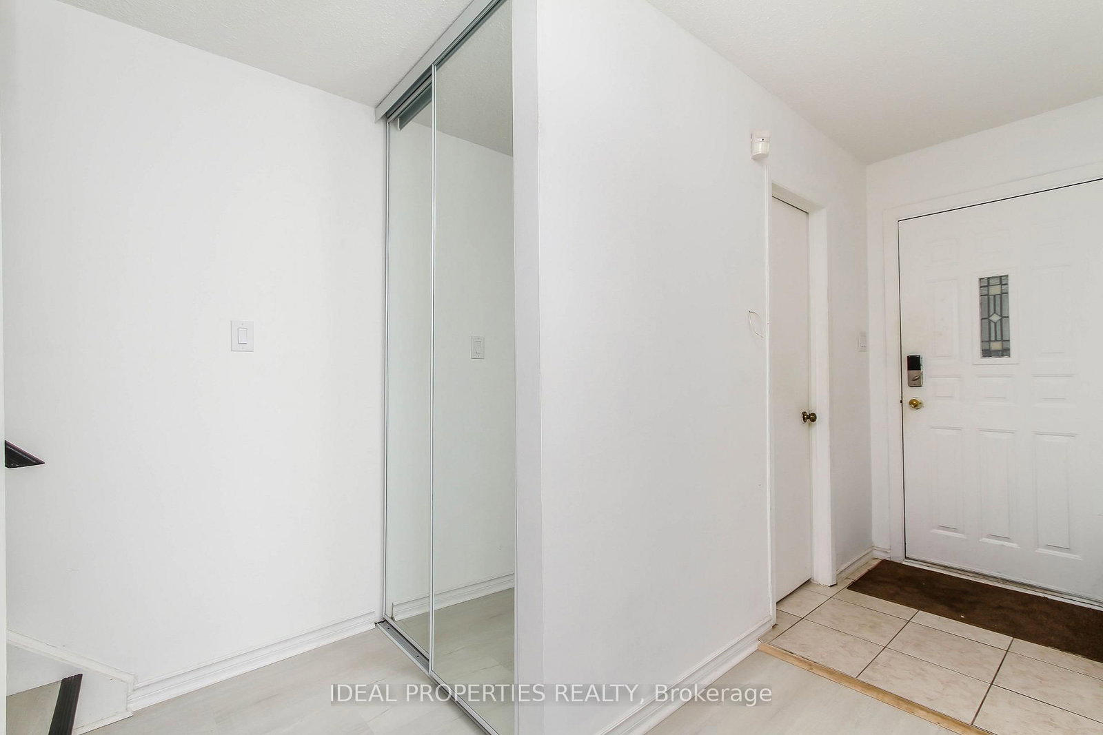 2415 Southvale Crescent • #26 • Ottawa, ON photo 4