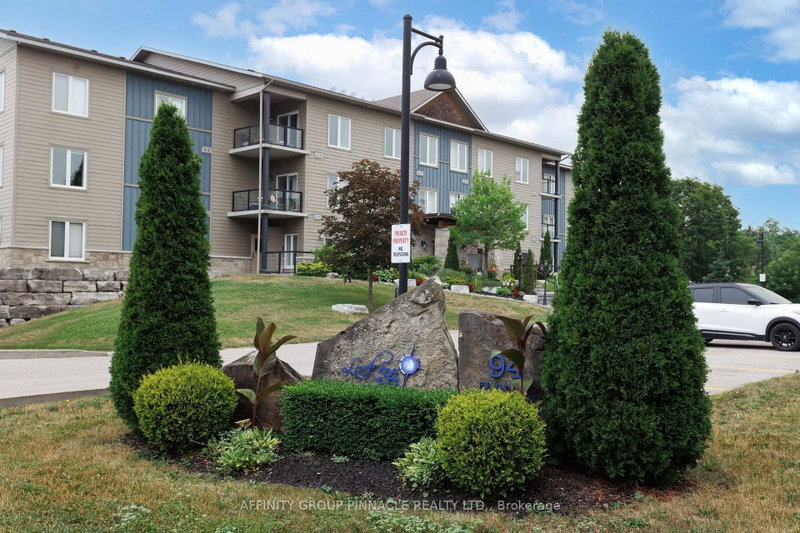 105 - 94 Francis Street W