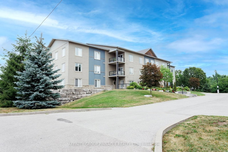 105 - 94 Francis Street W