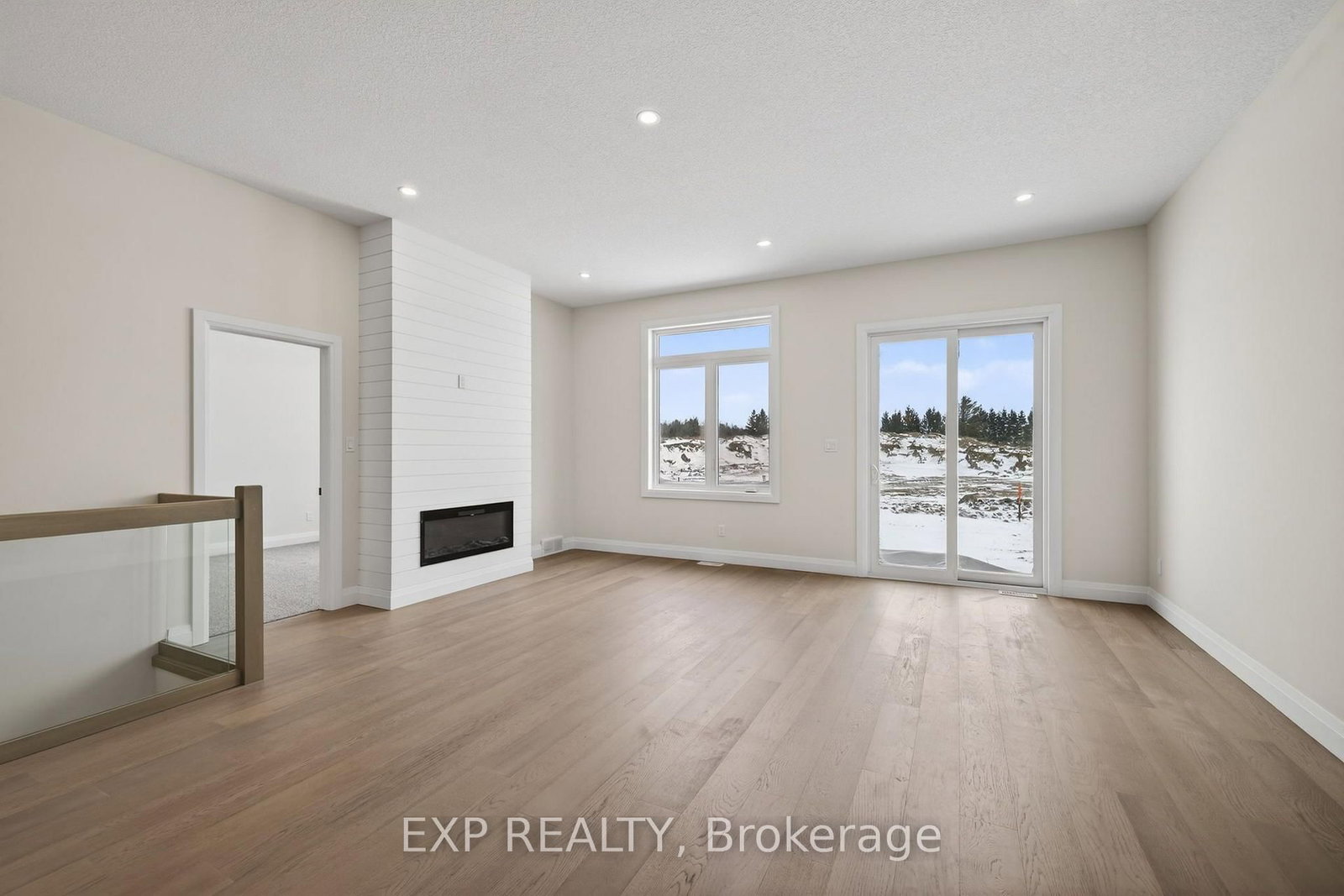 24 Dearing Drive • South Huron, ON photo 12