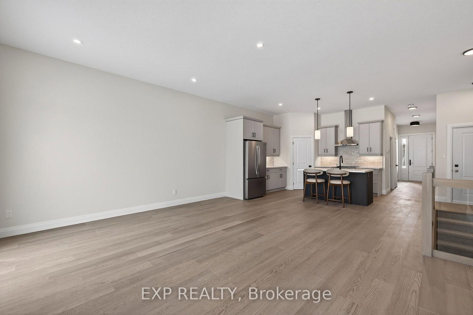 24 Dearing Drive • South Huron, ON photo 15