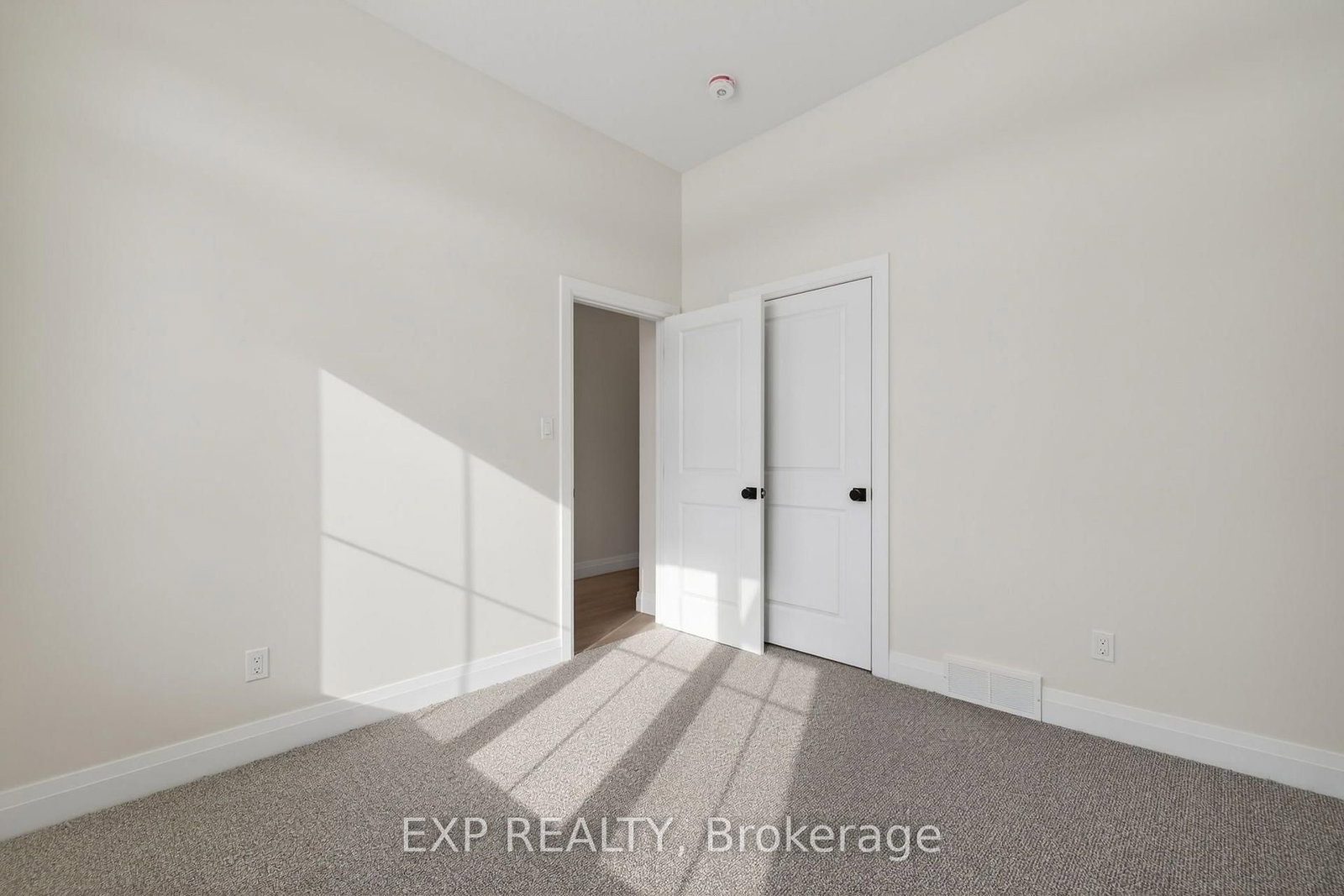 24 Dearing Drive • South Huron, ON photo 5