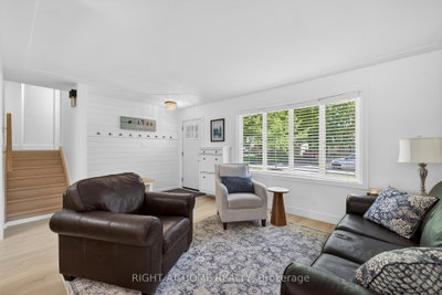 670 Glengyle Crescent • London North, ON photo 9