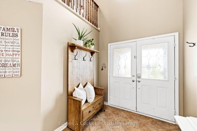 700 Tully Crescent • Peterborough, ON photo 4