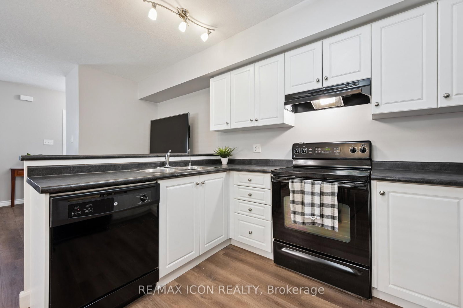 50 Howe Drive • #9D • Kitchener, ON photo 14