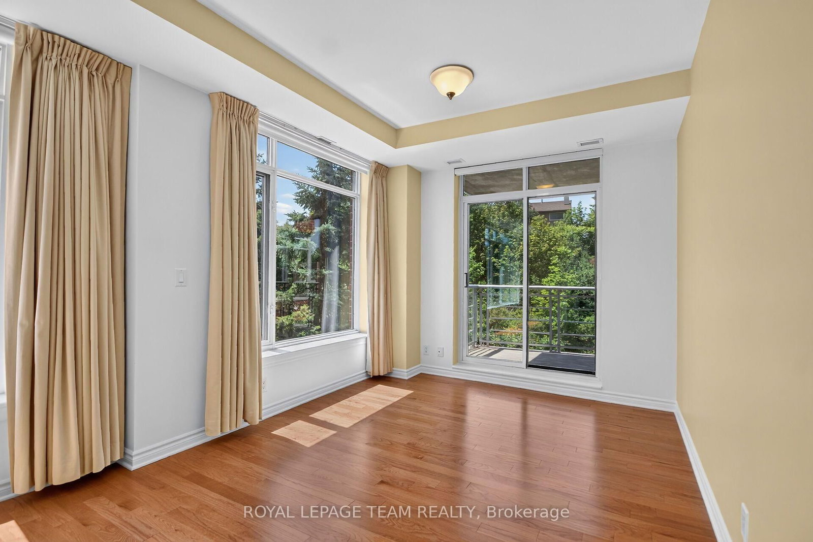 136 Darlington Private • #406 • Ottawa, ON photo 11