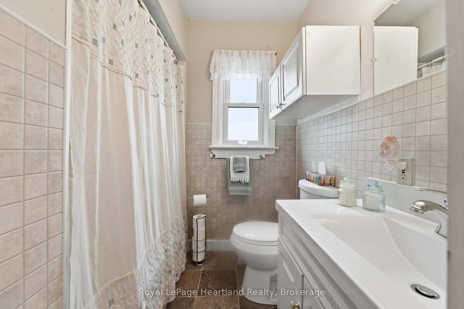 175 BROCK Street • Goderich, ON photo 22