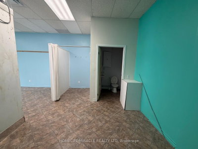 Unit 3 — 123 Waterloo Street S — photo 5