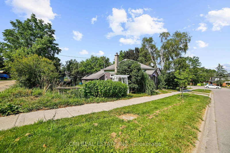 120 Second Avenue E