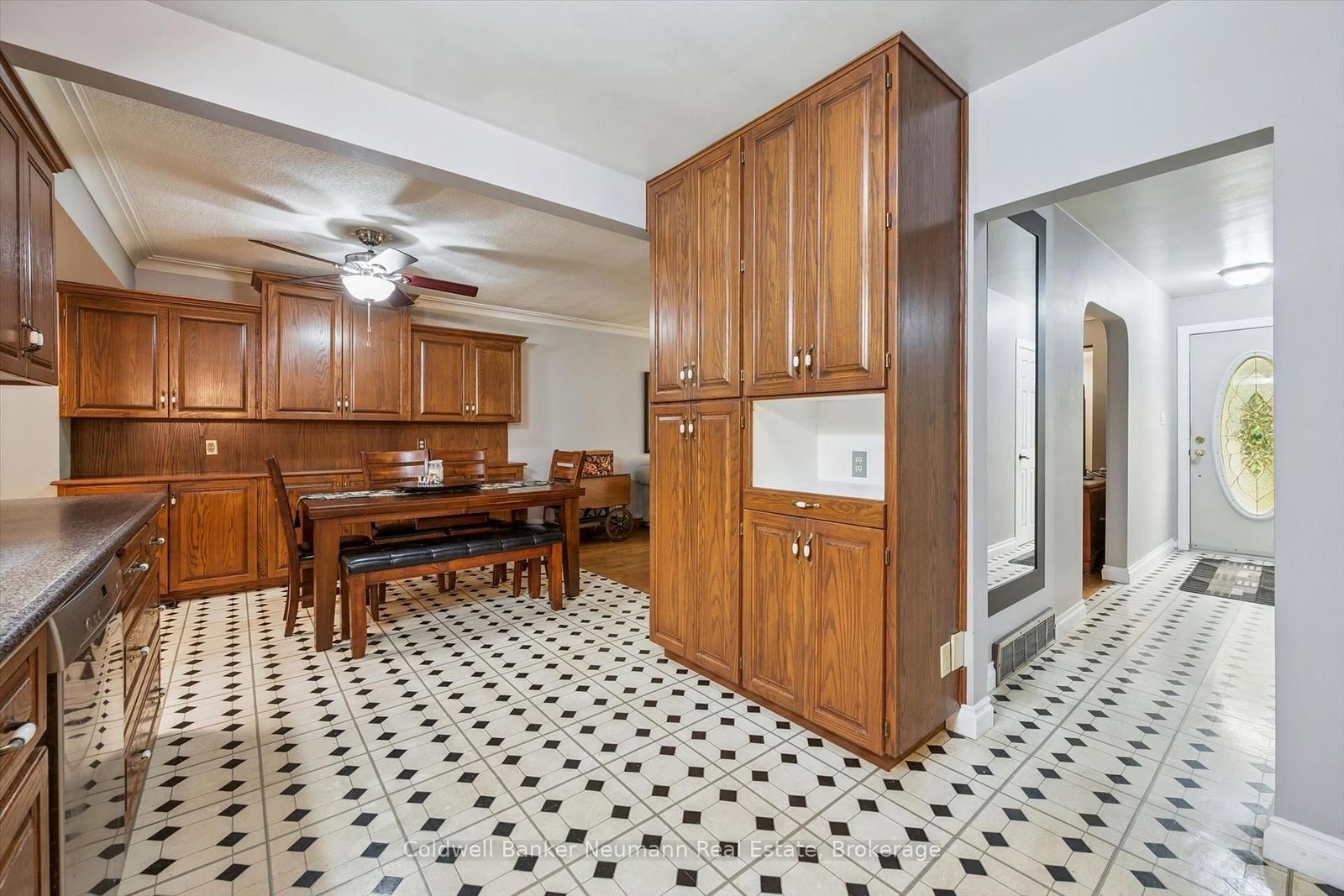 195 Victoria Road N • Guelph, ON photo 12