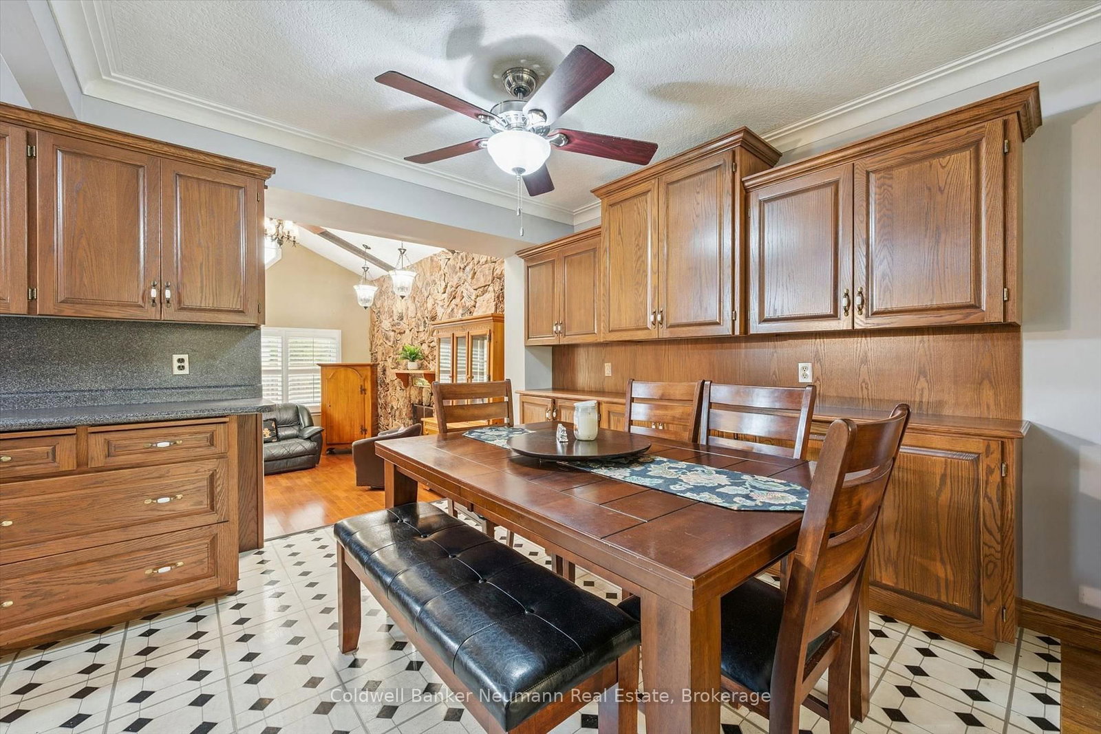 195 Victoria Road N • Guelph, ON photo 14