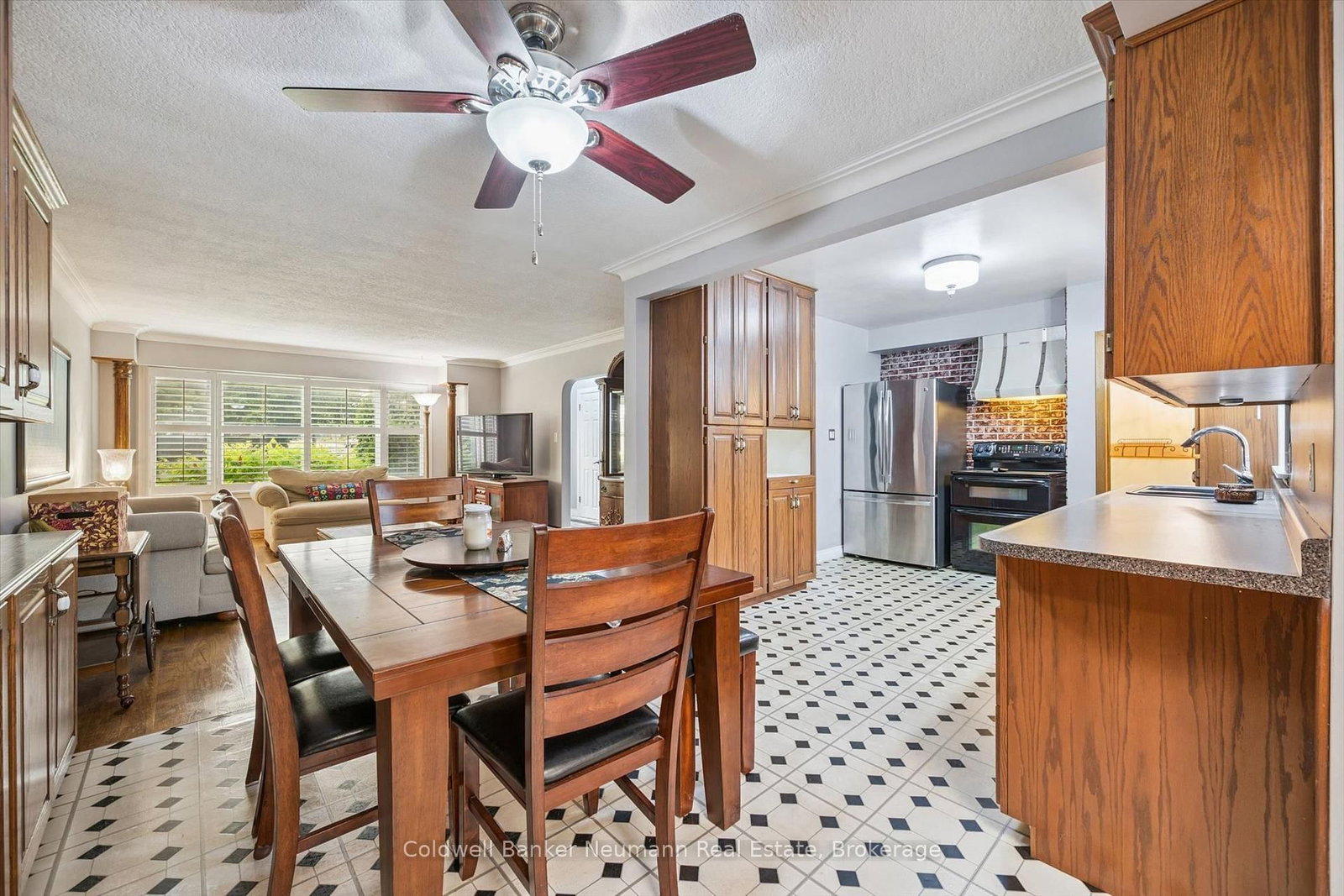 195 Victoria Road N • Guelph, ON photo 15