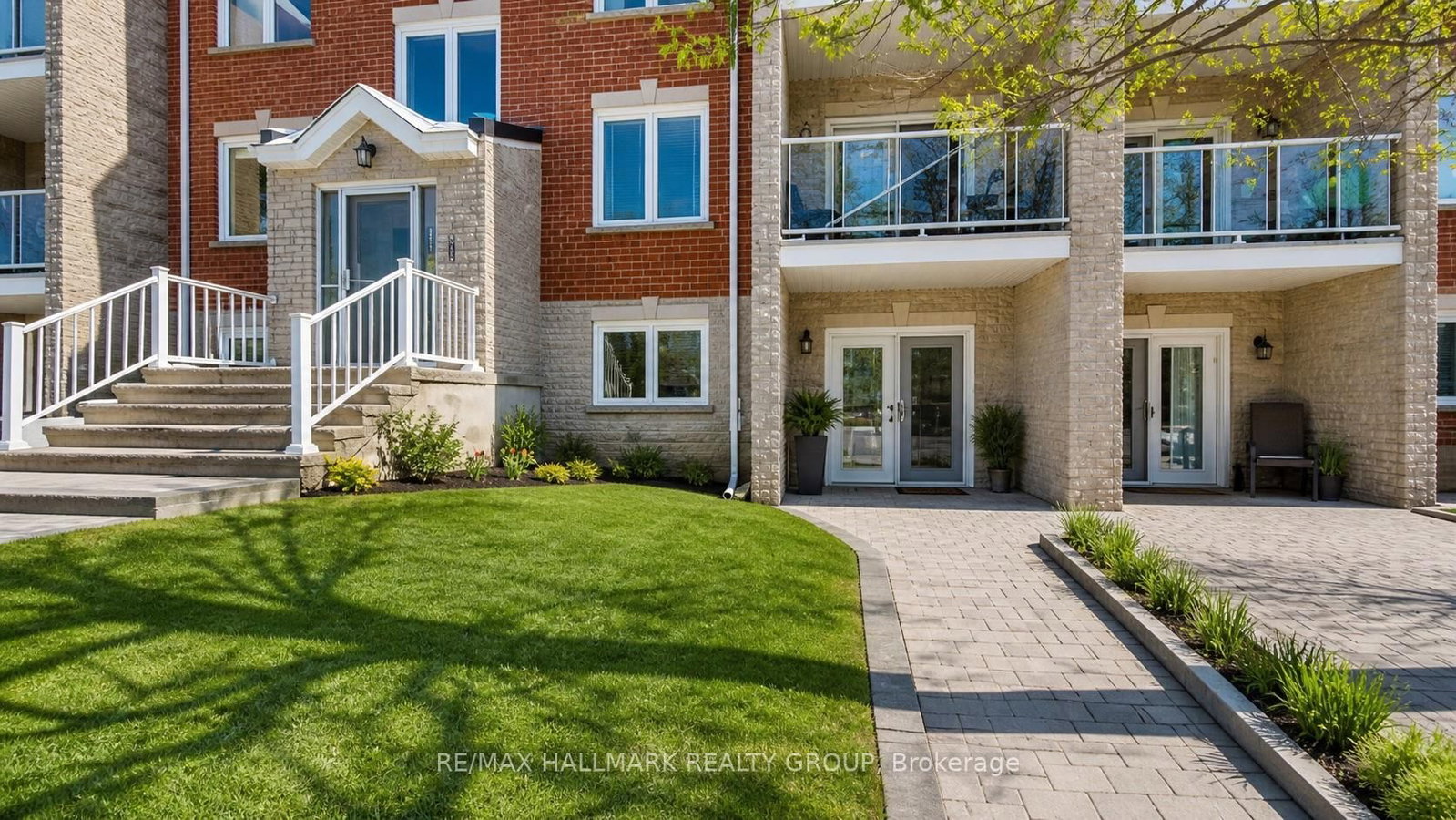 237 Oak Street W • #1102 • Gananoque, ON photo 1