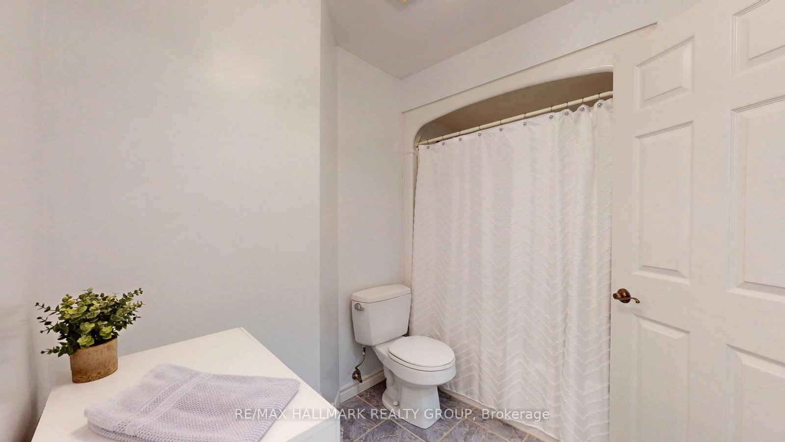 237 Oak Street W • #1102 • Gananoque, ON photo 26