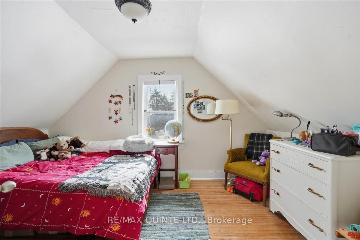 163 Main Street • Prince Edward County, ON photo 25