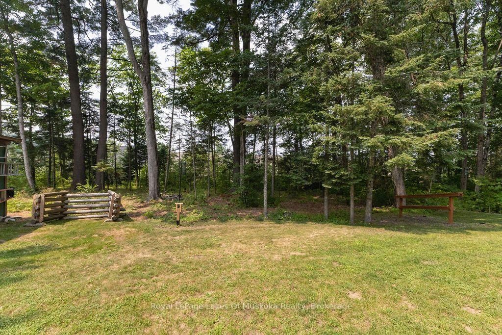 950 Muskoka #3 Road N • Huntsville, ON photo 34