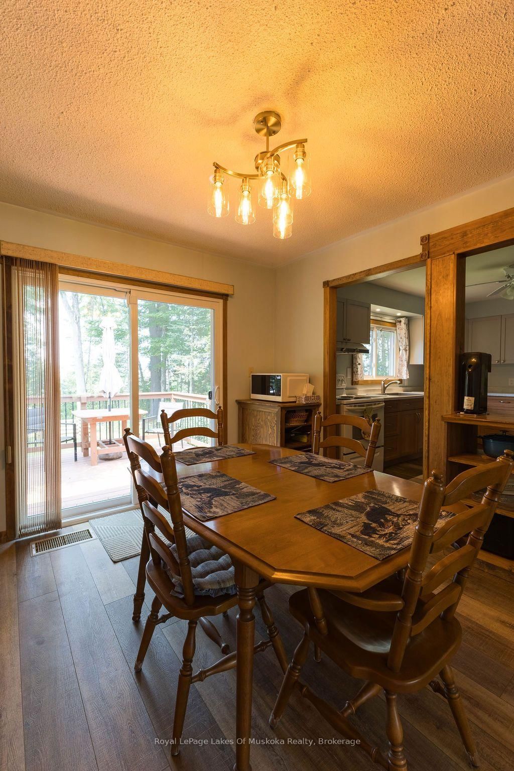 950 Muskoka #3 Road N • Huntsville, ON photo 9