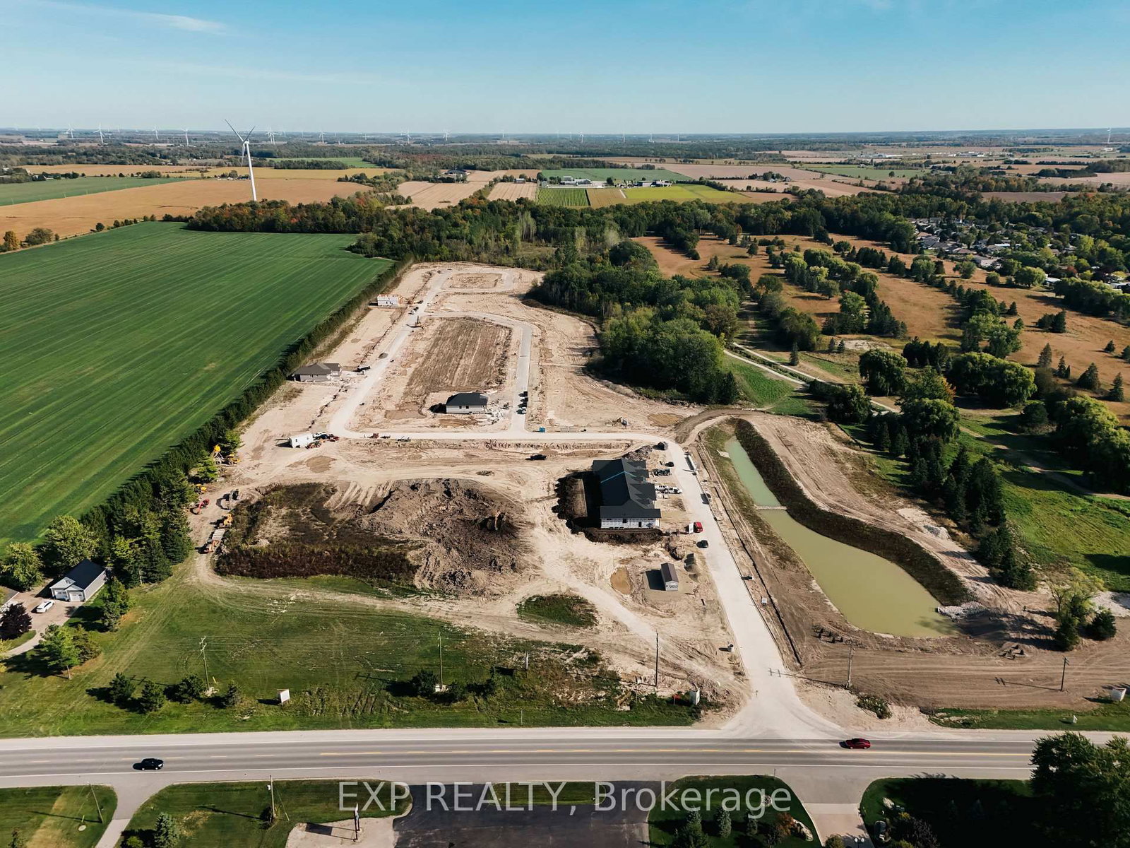 71 Dearing Drive • South Huron, ON photo 4