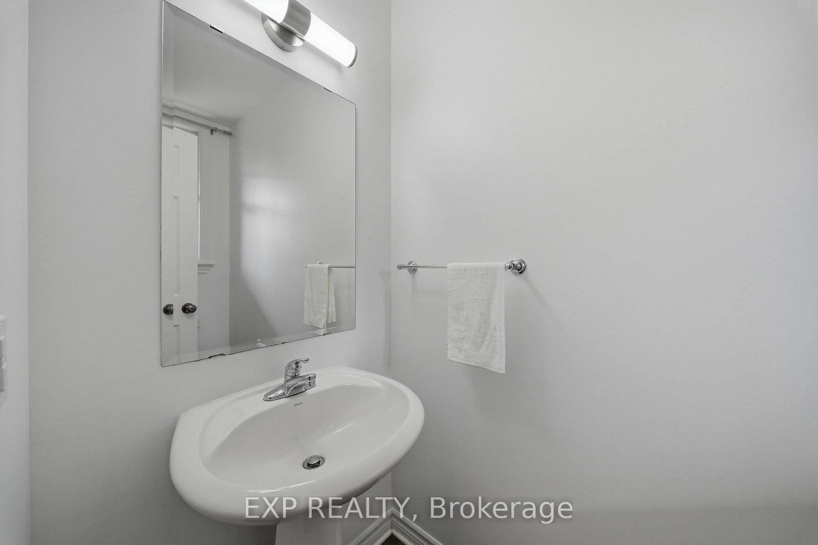 4265 Kelly Farm Drive • Ottawa, ON photo 11