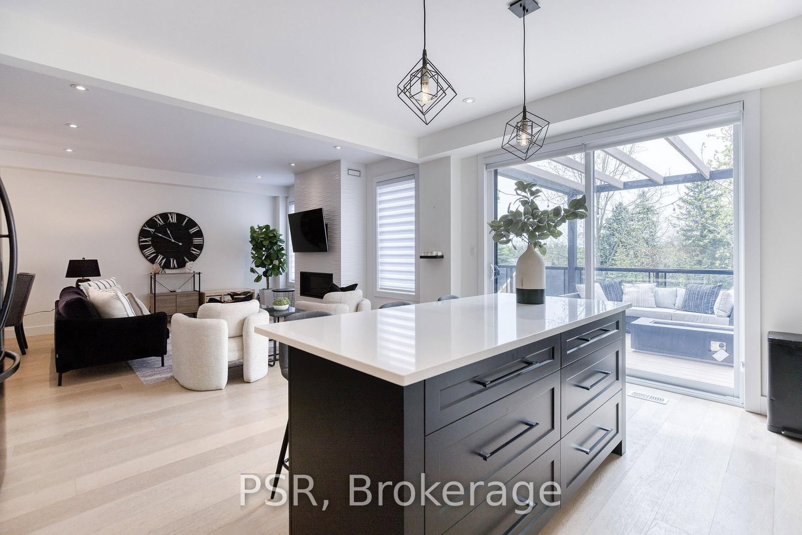 577 Doonwoods Crescent • Kitchener, ON photo 9
