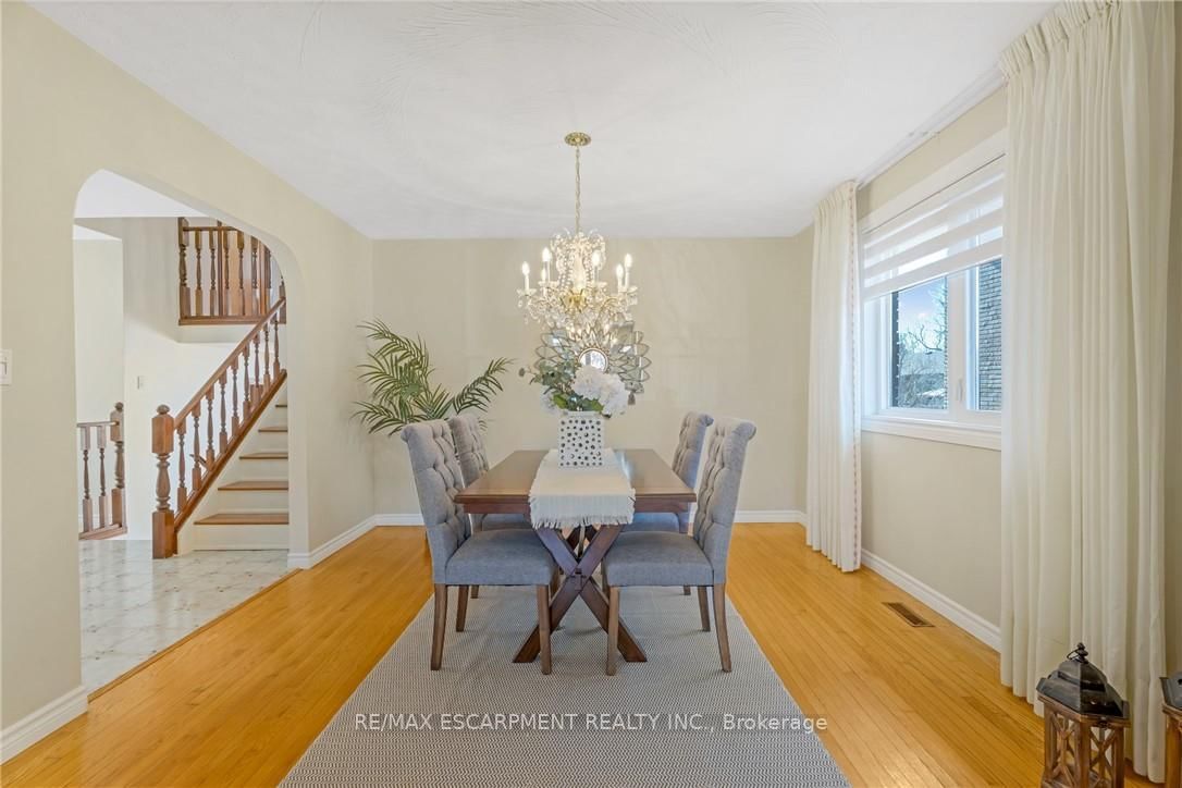 36 Skylark Drive • Hamilton, ON photo 12
