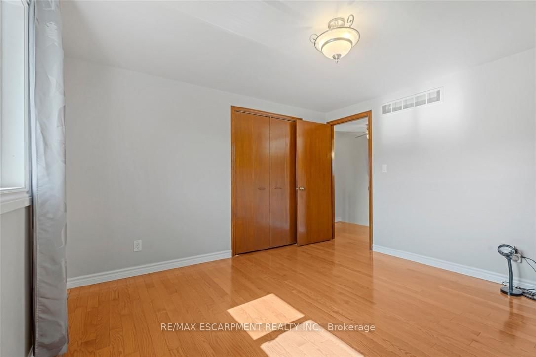 36 Skylark Drive • Hamilton, ON photo 14