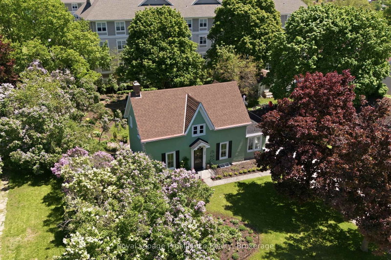 195 Maclellan Avenue