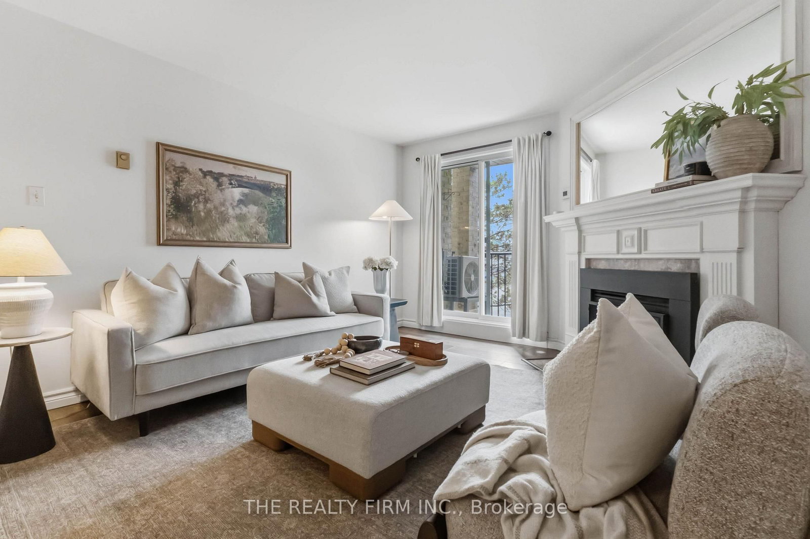 733 Deveron Crescent • #210 • London South, ON photo 10