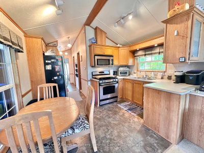 7489 E SIDEROAD 5 • #T113 • Wellington North, ON photo 8