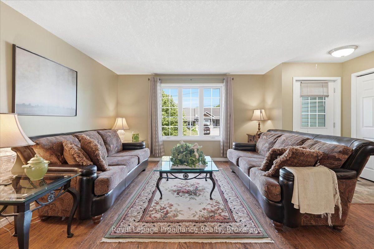 79 Duncan Street • Madoc, ON photo 6