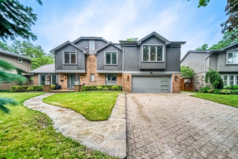 home for lease on 44 ROYAL HENLEY Boulevard