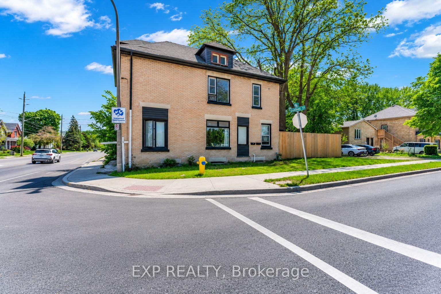 553 Quebec Street, London East — photo 1